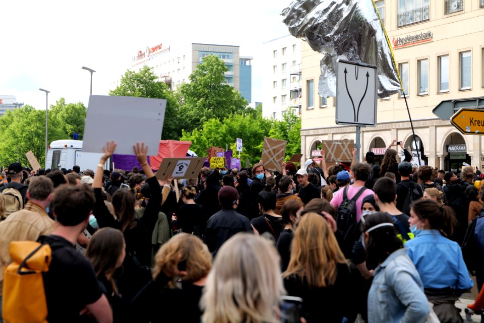BlackLivesMatter protest Karl-Marx-Allee Berlin 2020-06-06 48