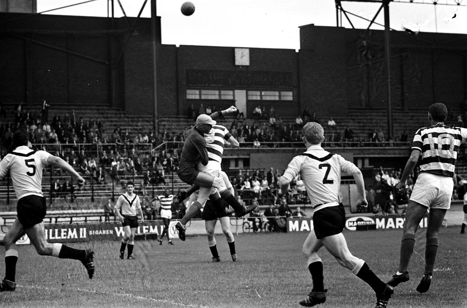 Blauw-Wit tegen VVV 4-2, spelmomenten, Bestanddeelnr 916-7986