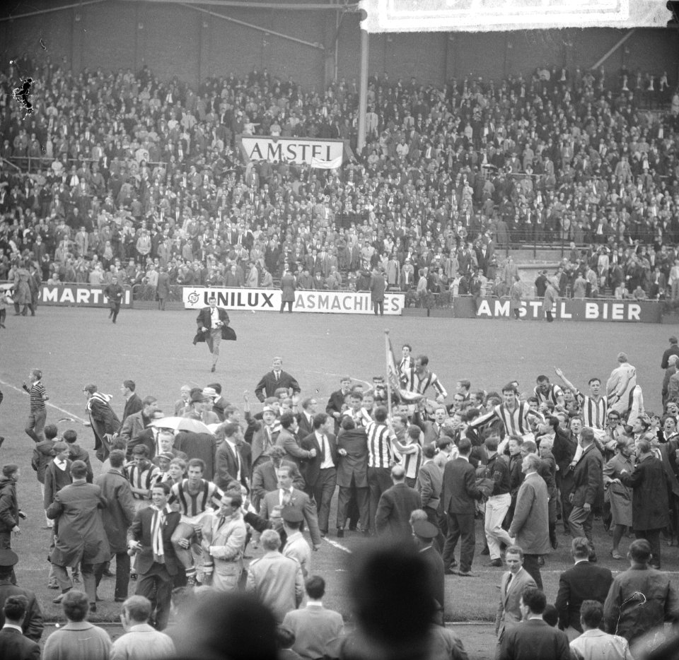 Blauw-Wit tegen Willem II 1-4, supporters, Bestanddeelnr 917-7180