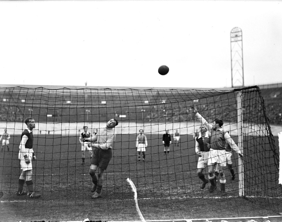 Blauw-Wit tegen SNV 4-2, Bestanddeelnr 903-1430