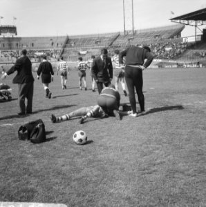 Blauw-Wit tegen Xerxes 1-1, spelmoment, Bestanddeelnr 919-1704