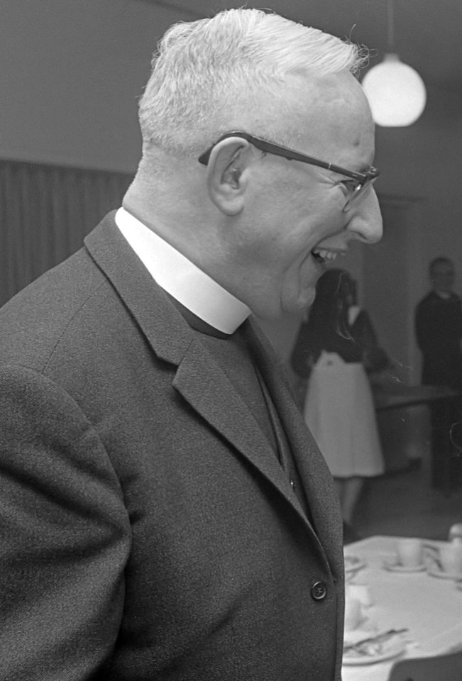 Bisschop Nierman en Bluyssen (1968) (cropped)