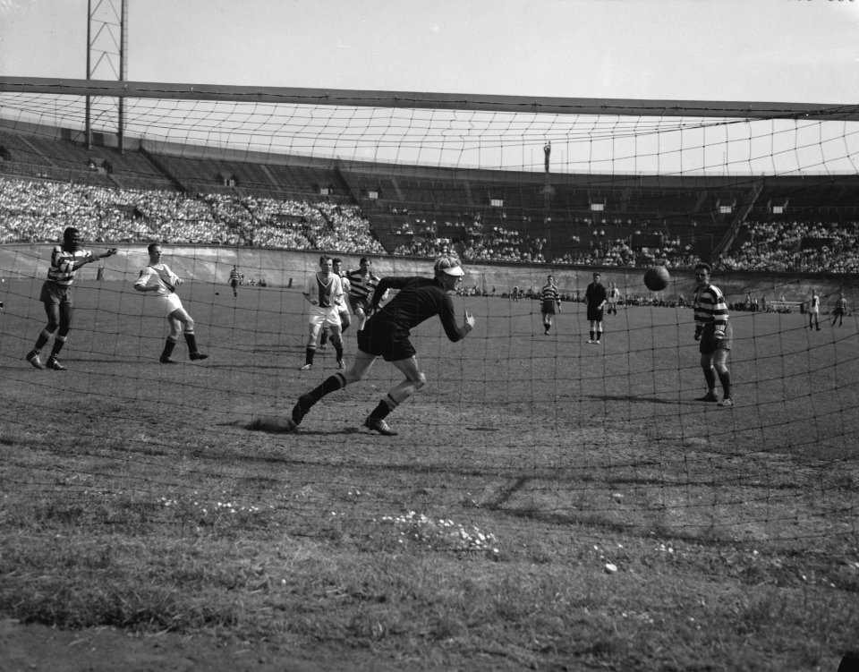 Blauw-Wit tegen Ajax 2-1, Bestanddeelnr 909-6009