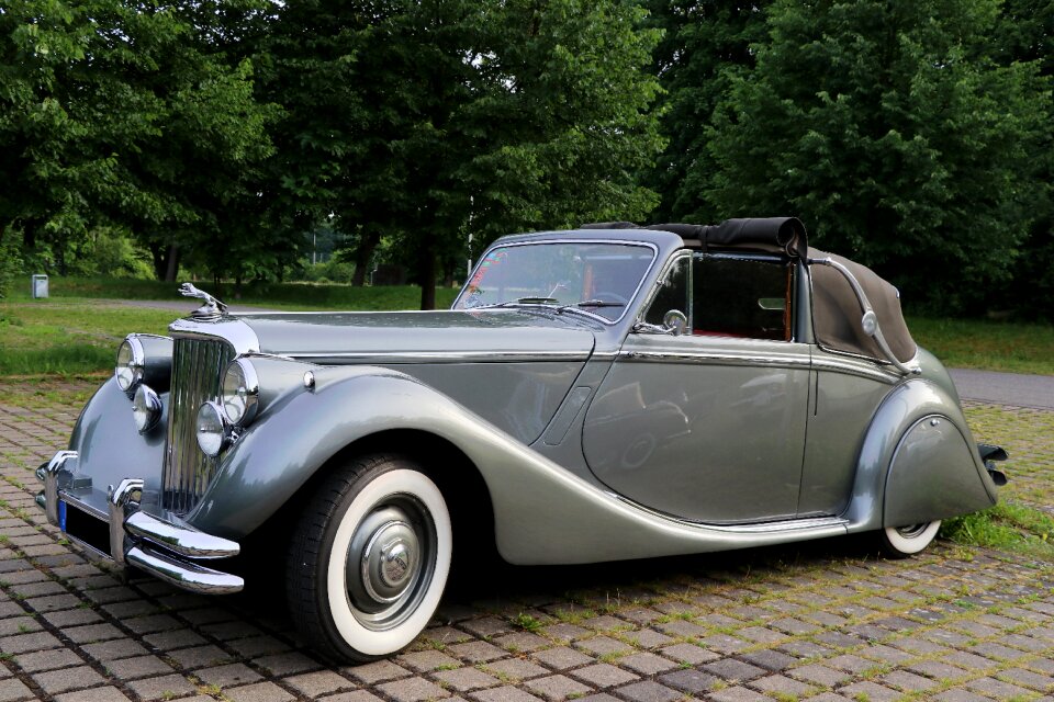 Old automotive vehicles