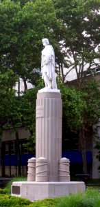 Bk Columbus statue jeh photo
