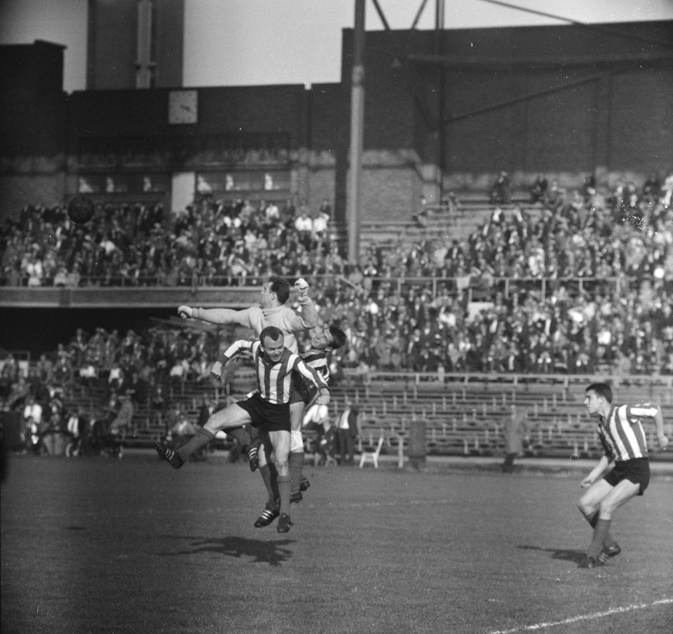Blauw-Wit tegen PSV 1-3, speelmoment, Bestanddeelnr 914-3817