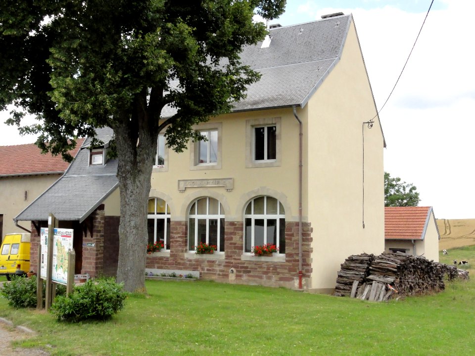 Blémerey (M-et-M) mairie - école