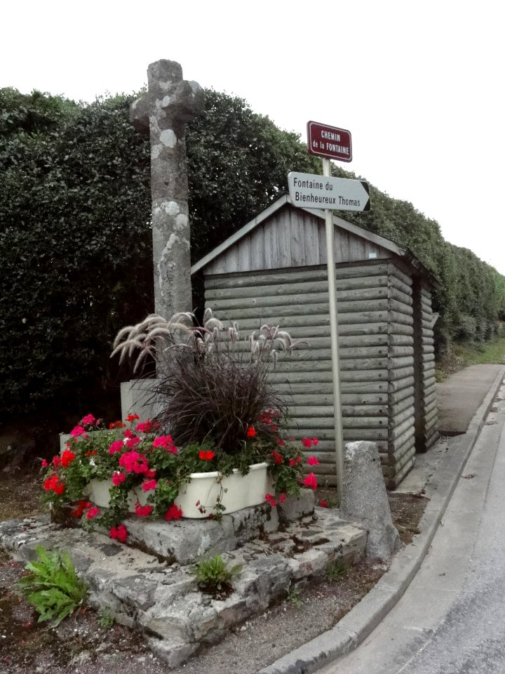 Biville (Manche) croix de chemin à La Croix Frimot