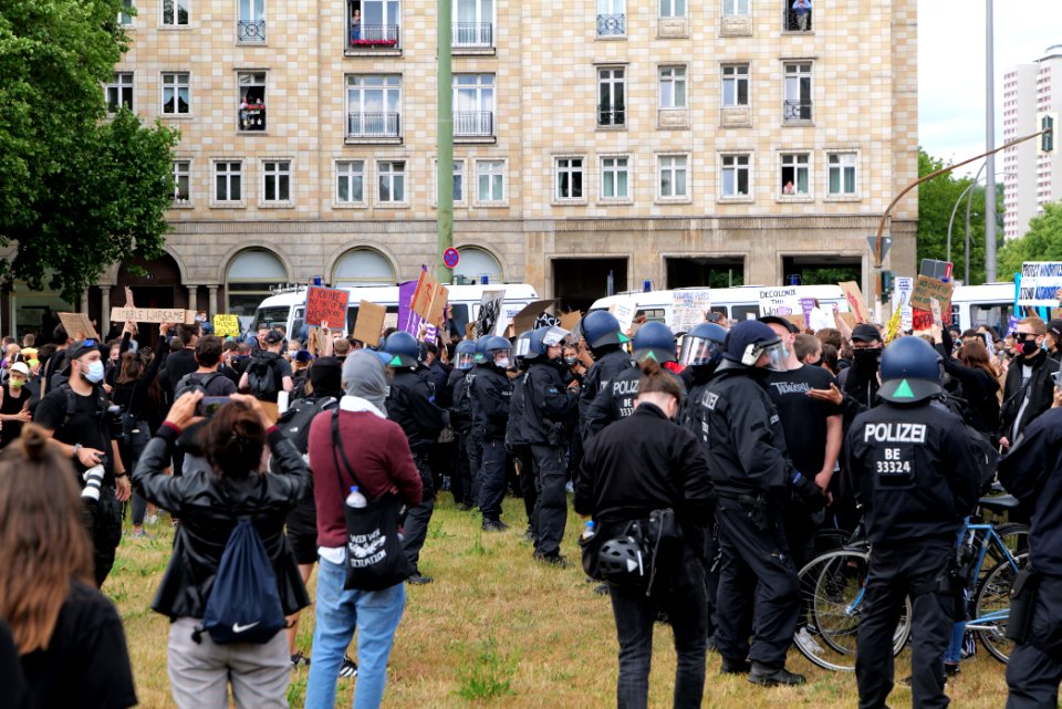 BlackLivesMatter protest Karl-Marx-Allee Berlin 2020-06-06 39
