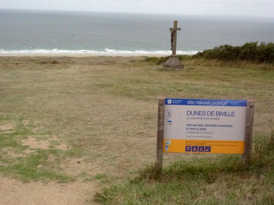 Biville (Manche) calvaire des dunes en 2018 (01)