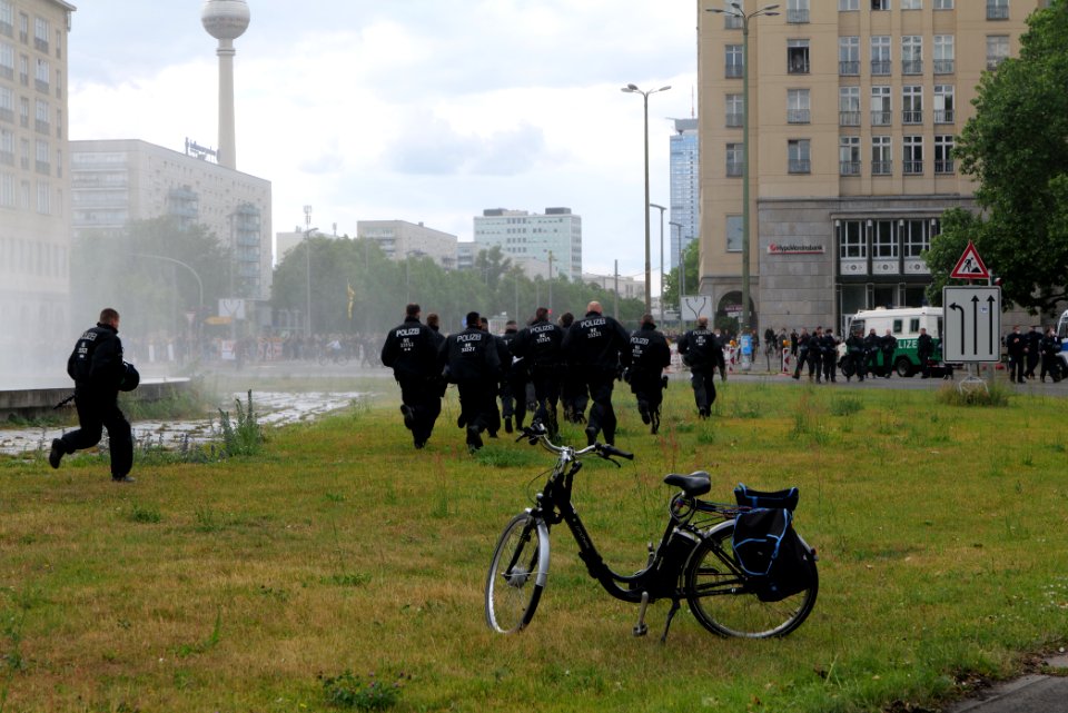 BlackLivesMatter protest Karl-Marx-Allee Berlin 2020-06-06 30