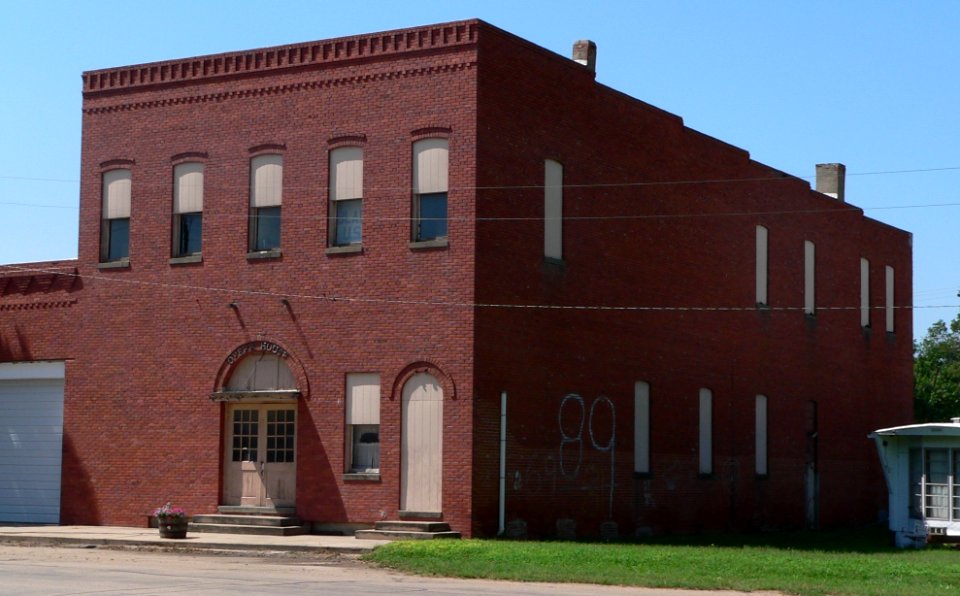 Bladen IOOF Hall and Opera House from NE