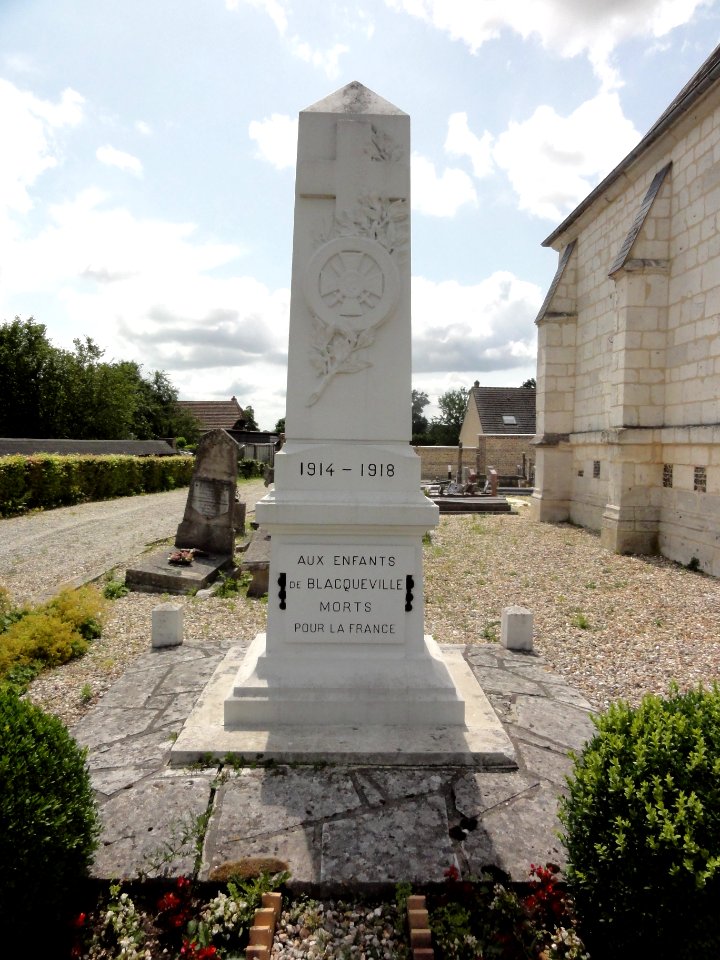 Blacqueville (Seine-Mar.) monument aux morts