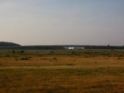Bistumsbrücke über die BAB 38 das Nordufer am Zwenkauer See mit Bistumshöhe und Belantis verbindend im Juni 2015