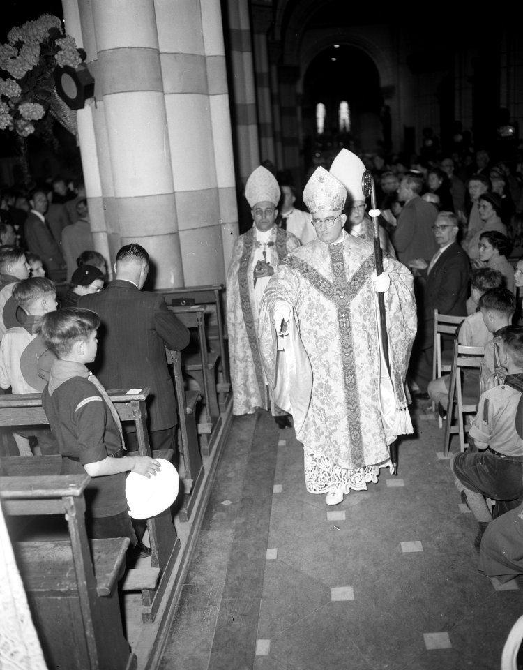 Bisschopswijding mgr. M.A. Jansen Rotterdam, Bestanddeelnr 907-7486