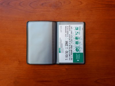 Black vertical credit card holder with 10 pockets - WC--