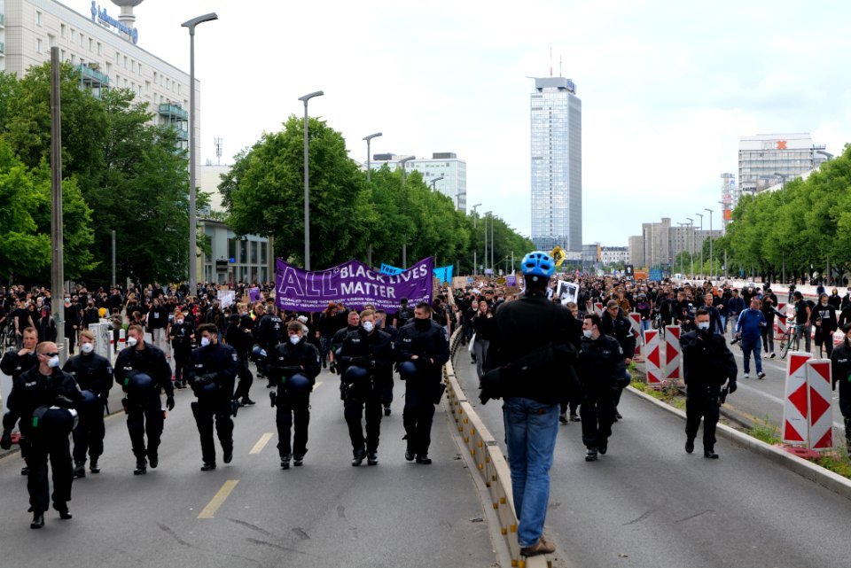 BlackLivesMatter protest Karl-Marx-Allee Berlin 2020-06-06 15