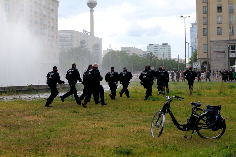 BlackLivesMatter protest Karl-Marx-Allee Berlin 2020-06-06 29
