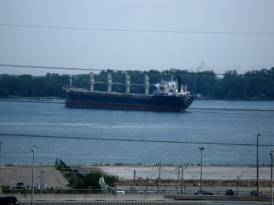 Bulk carrier leaving Redpath -ad