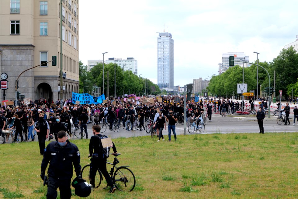 BlackLivesMatter protest Karl-Marx-Allee Berlin 2020-06-06 24