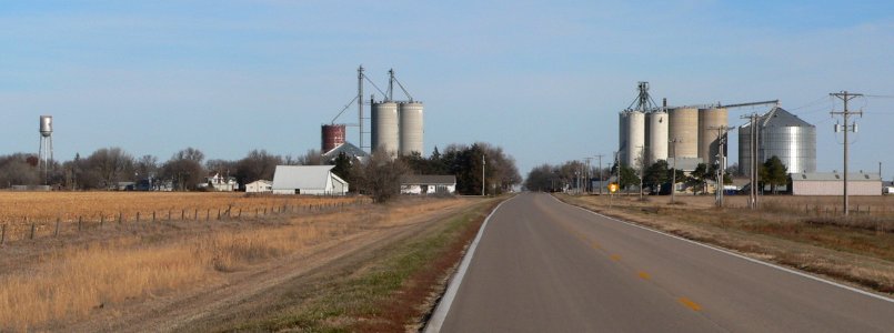 Bladen, Nebraska from S 1