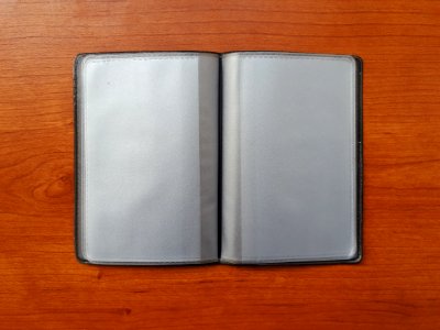 Black vertical credit card holder with 10 pockets - WB-