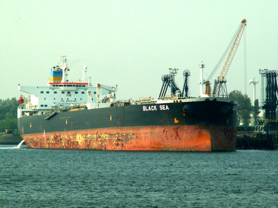 Black Sea IMO 9180217 p1 at the '5e Petroleumhaven', Port of Rotterdam, Holland 07-May-2006