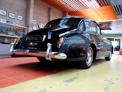 Black Rolls-Royce pic1