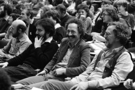 Buitengewoon congres CPN over nieuw partijprogram in RAI Rudi van der Velde (mi, Bestanddeelnr 932-8562