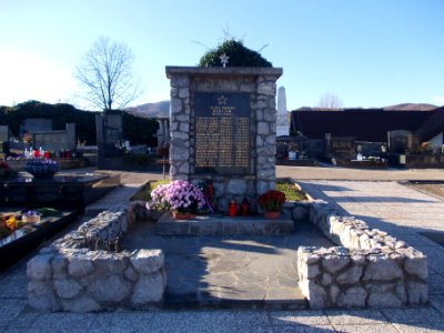 Bizeljsko Cemetery 03