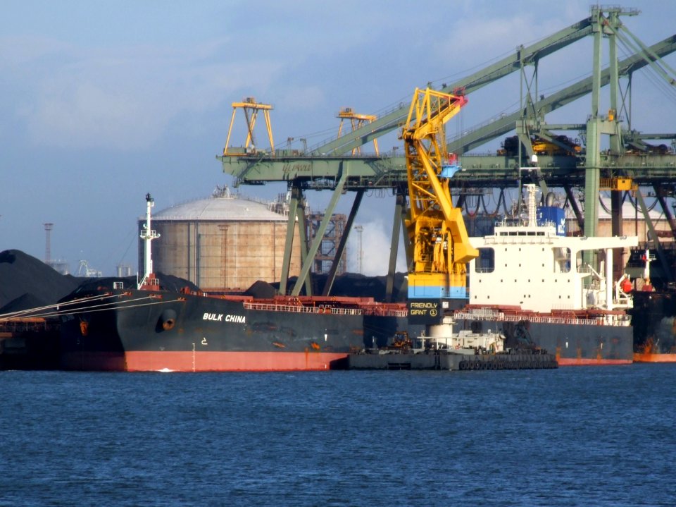 Bulk China IMO 9290593 , Mississippi harbour, Port of Rotterdam, Holland 10-Dec-2006