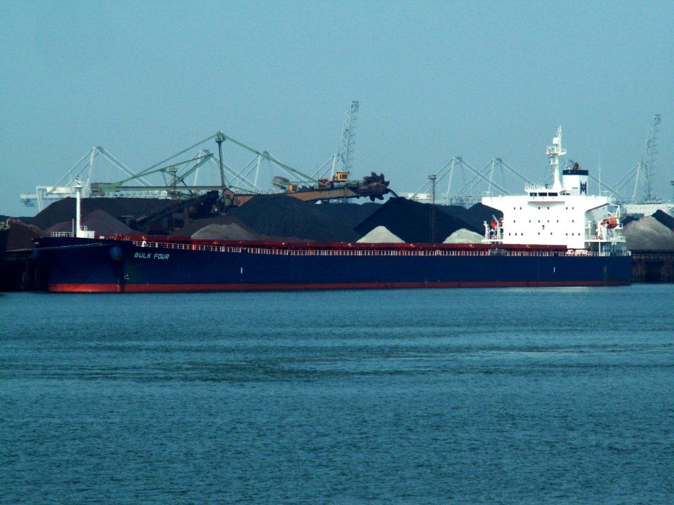 Bulk Four - IMO 9285043 - Callsign V7HG5 , Port of Rotterdam, Holland 18-Jun-2006