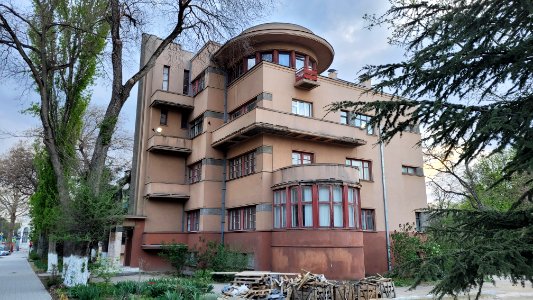 Buildings in Simferopol 2021-05 evening 10