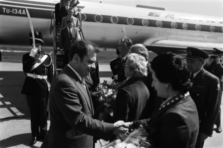 Bulgaarse minister buitenlandse zaken Petar Mladenof in Nederland gearriveerd o, Bestanddeelnr 928-5306