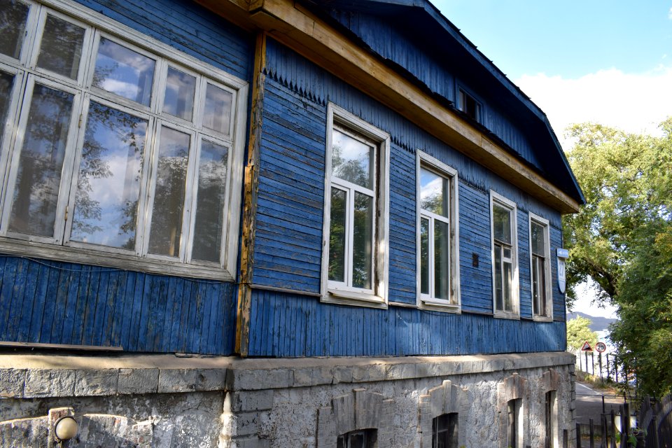 Buildings in Vladivostok 25