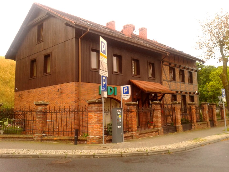 Budynek pod adresem Wały Generała Sikorskiego 22 w Toruniu