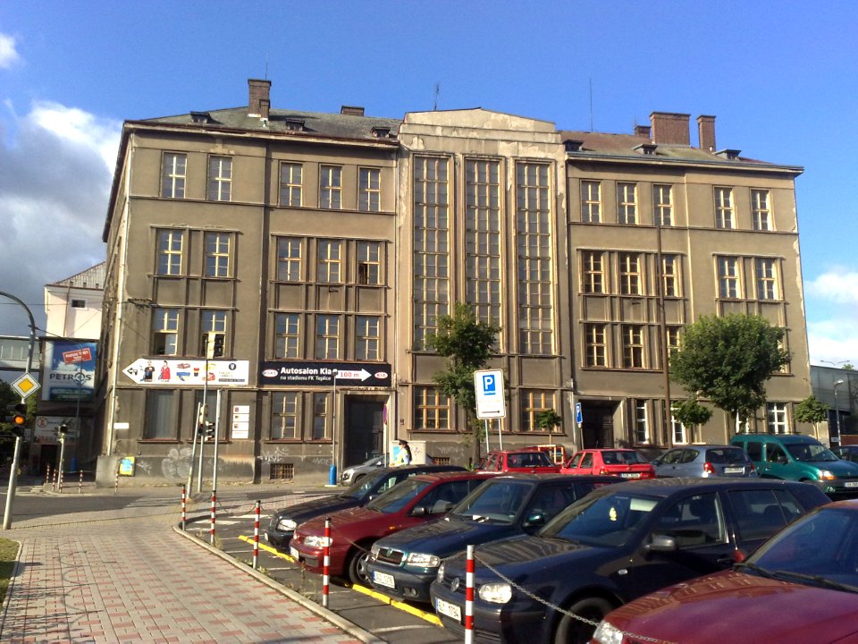 Budovy Gymnázia Teplice B