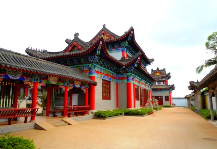Buddhist nunnery in Lingshan, Hainan - 01