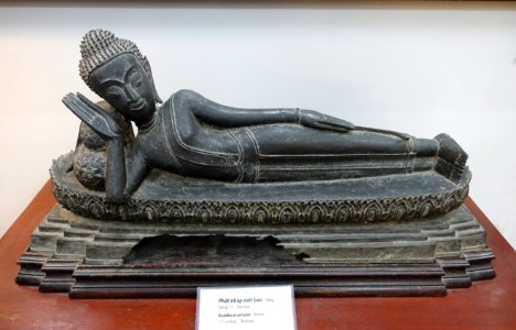 Buddha in nirvana, Thailand, 15th century AD, bronze - Museum of Vietnamese History - Ho Chi Minh City - DSC06024