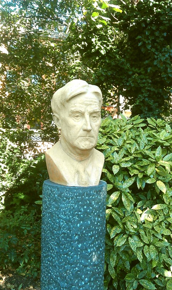 Bueste Ralph Vaughan-Williams