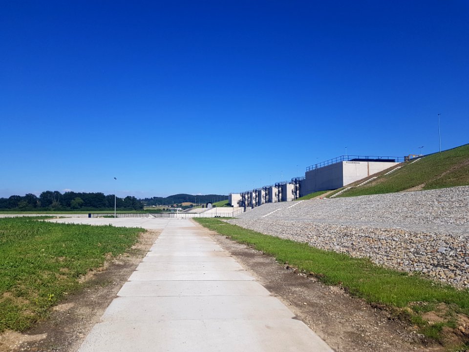 Budowla przelewowo-spustowa zbiornika przeciwpowodziowego Racibórz Dolny (11)