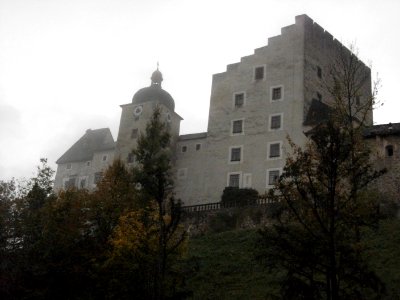Burg Clam 3