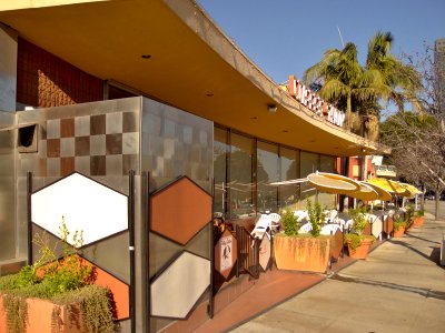 Burbank bob's big boy patio 3