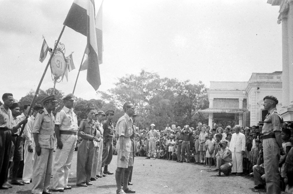 Buitenzorg Ter gelegenheid van de verjaardag van Prinses Beatrix werden in Buit, Bestanddeelnr 1506-2-3