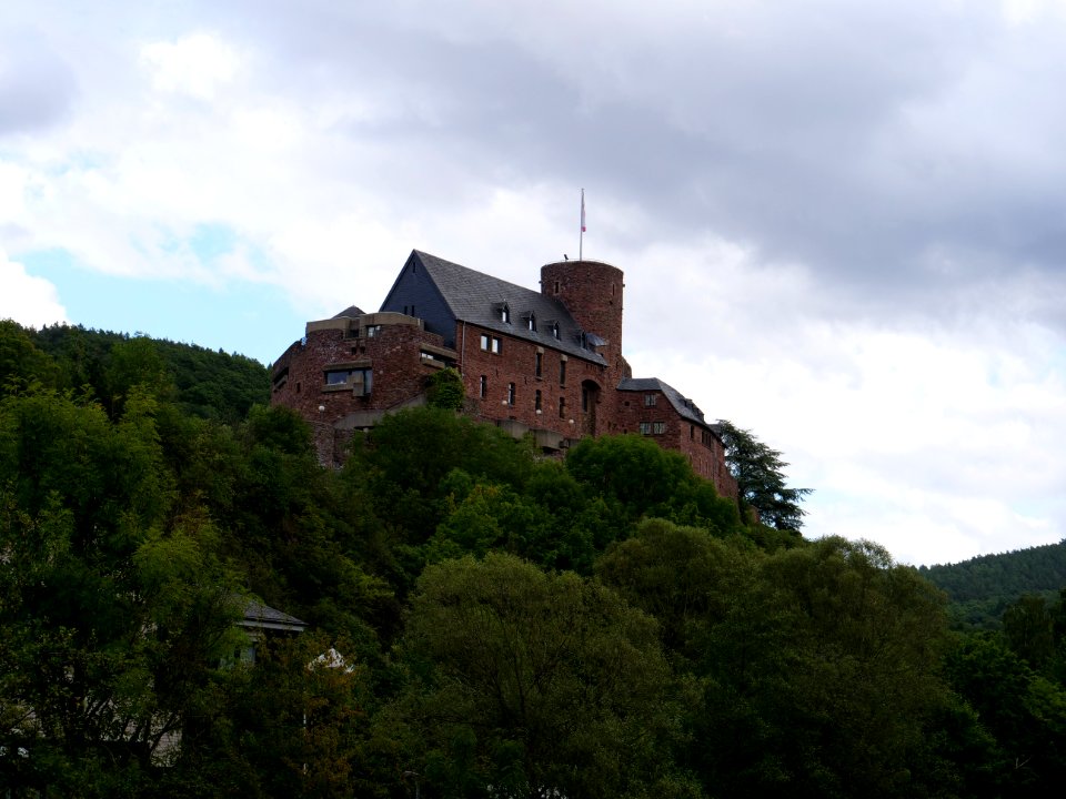 Burg Hengebach from über Rur 05