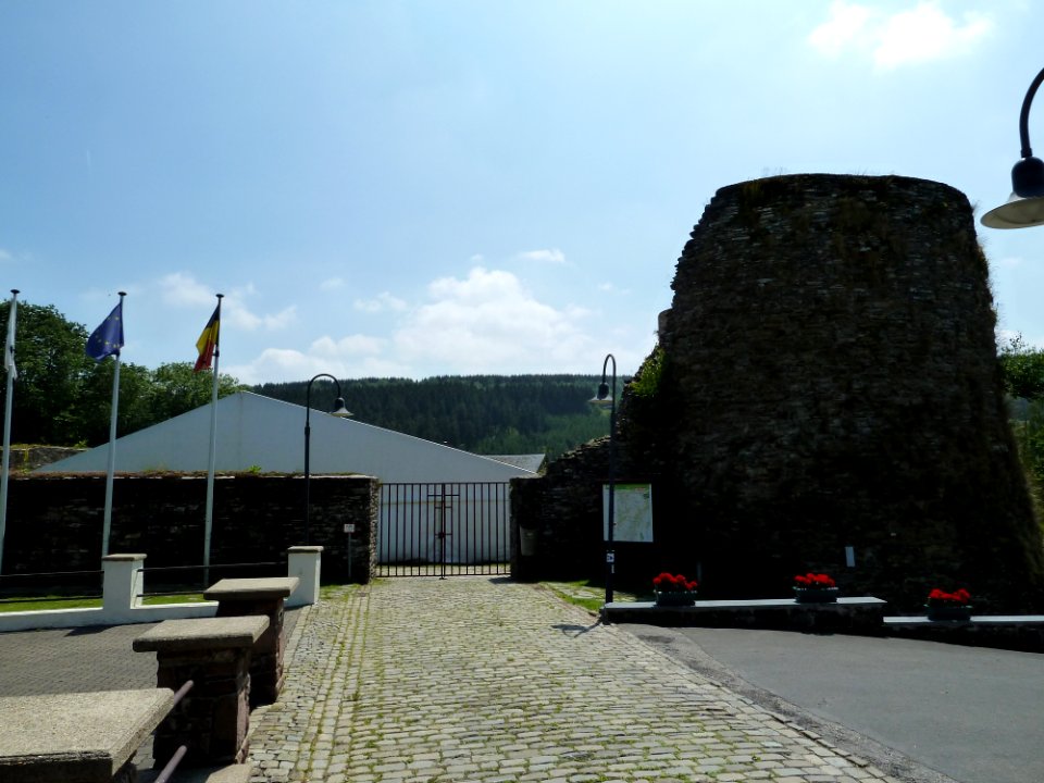 Burg Reuland - ingang