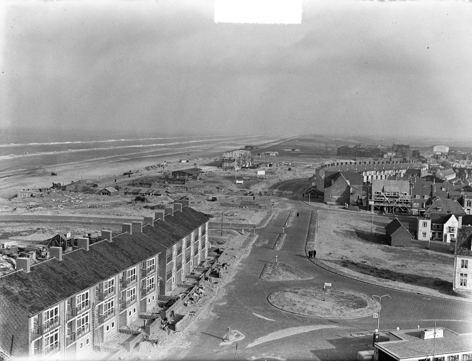 Bunkers opruimen in Zandvoort, Bestanddeelnr 904-4418