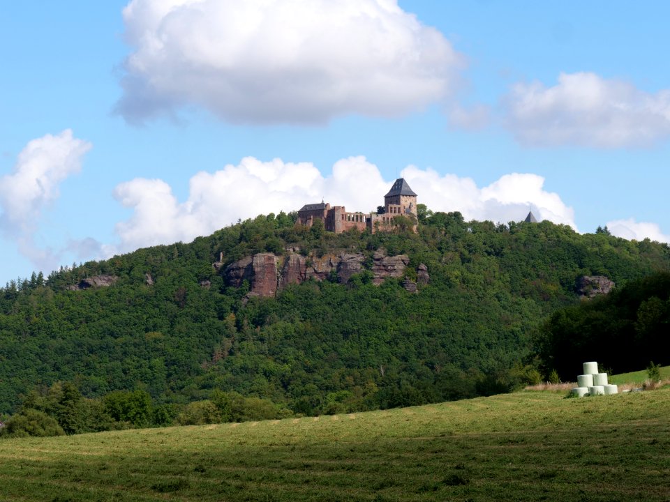 Burg Nideggen from valley 19