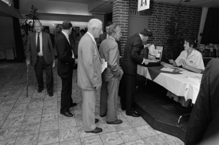 Buitengewone algemene ledenvergadering aandeelhouders Klu in Deventer inschrijv, Bestanddeelnr 934-0224