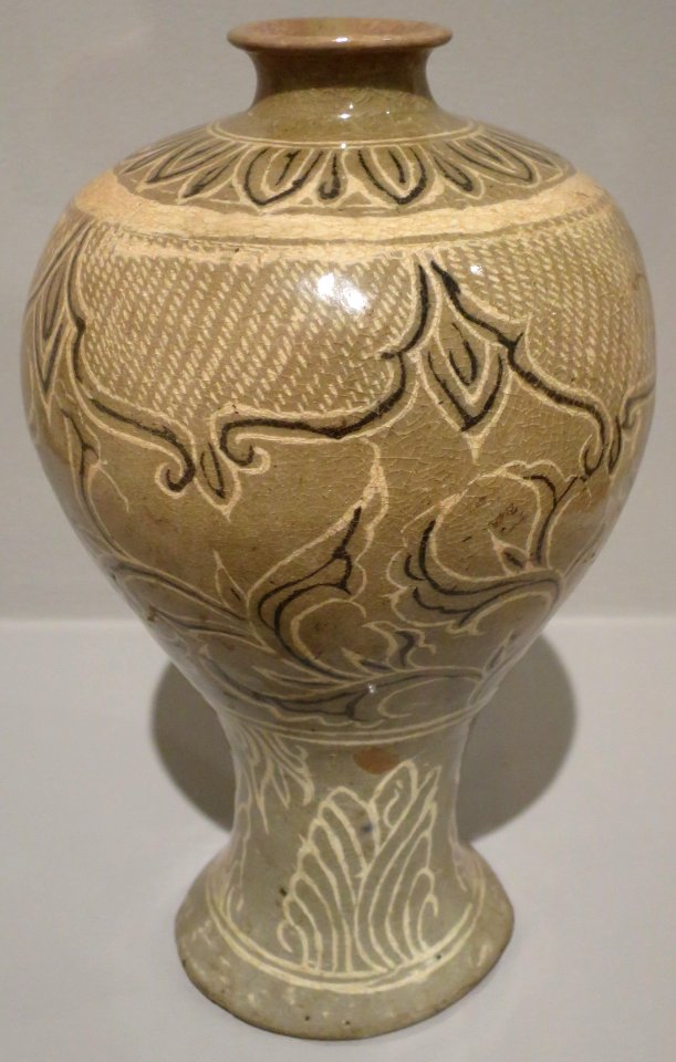 Buncheong ware plum blossom vase, Honolulu Museum of Art 5236.1